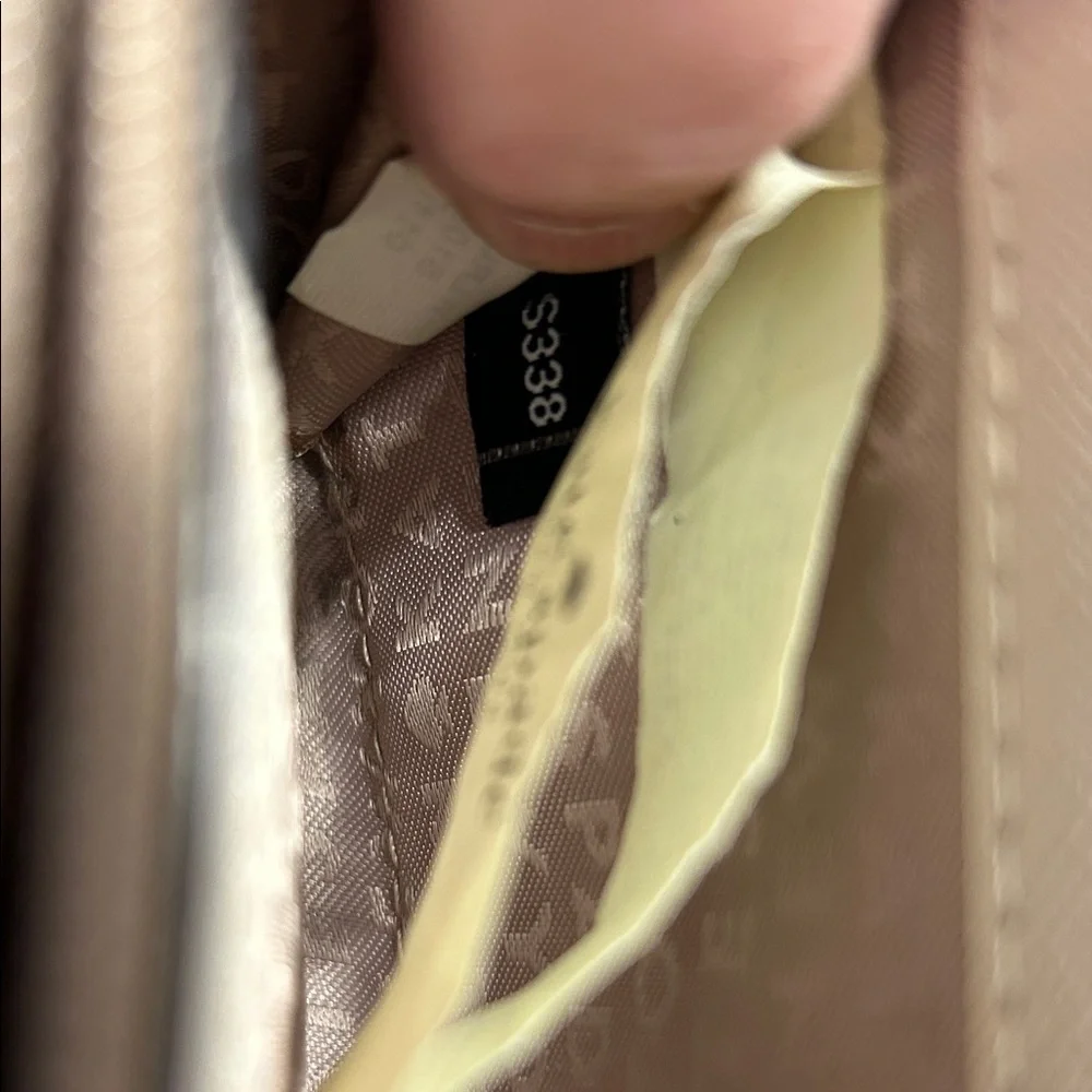 Kate Spade New York Beige Zip-Around Wallet